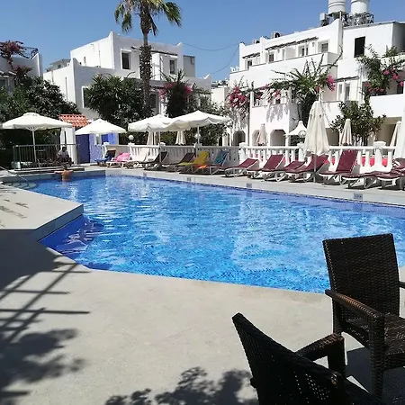 Ξενοδοχείο Serhan 3*