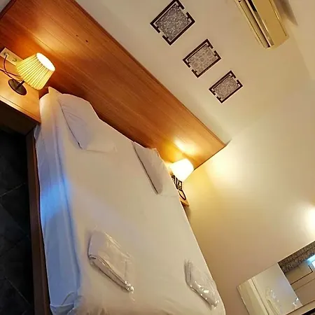 Szálloda Serhan 3*