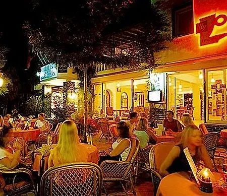 Ξενοδοχείο Serhan 3*